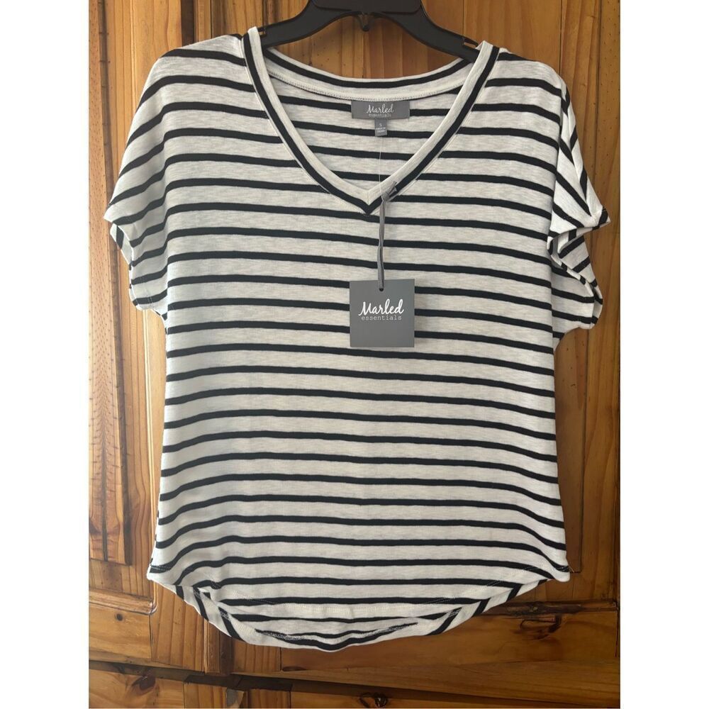 NWT Marled Vneck Tee